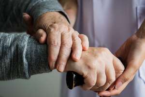 Come assistere una persona affetta da Alzheimer?